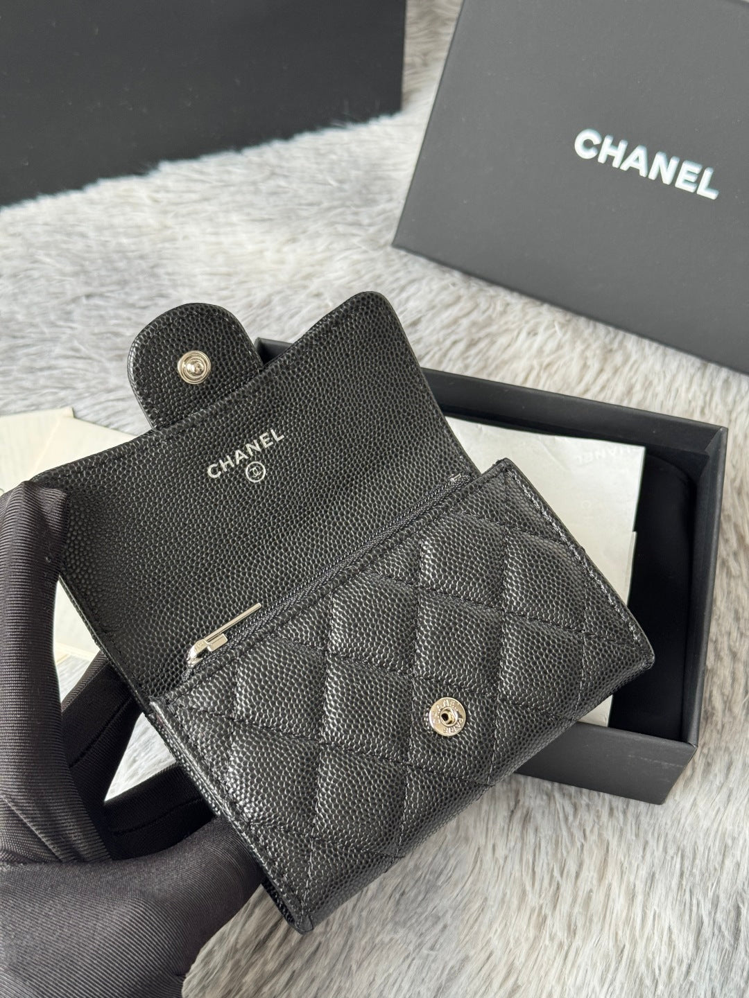 CHANEL 25S CLASSIC FLAP CARD HOLDER 11 IN BLACK CAVIAR SILVER HARDWARE