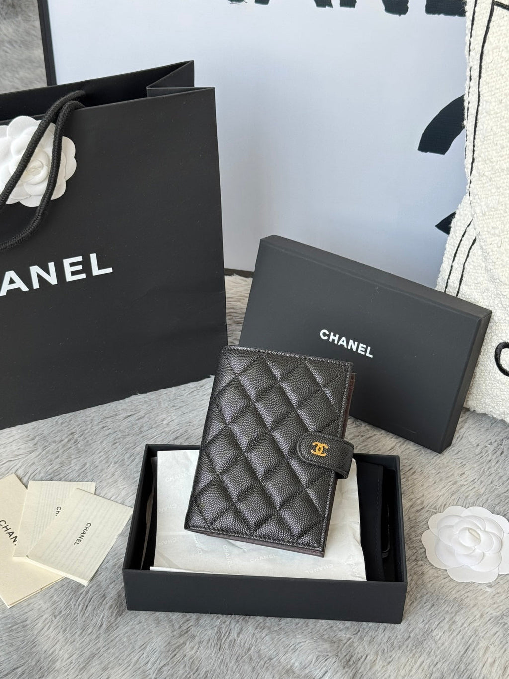 CHANEL 25S MULTI PURPOSE PASSPORT WALLET 15 IN BLACK CALFSKIN GOLD HARDWARE