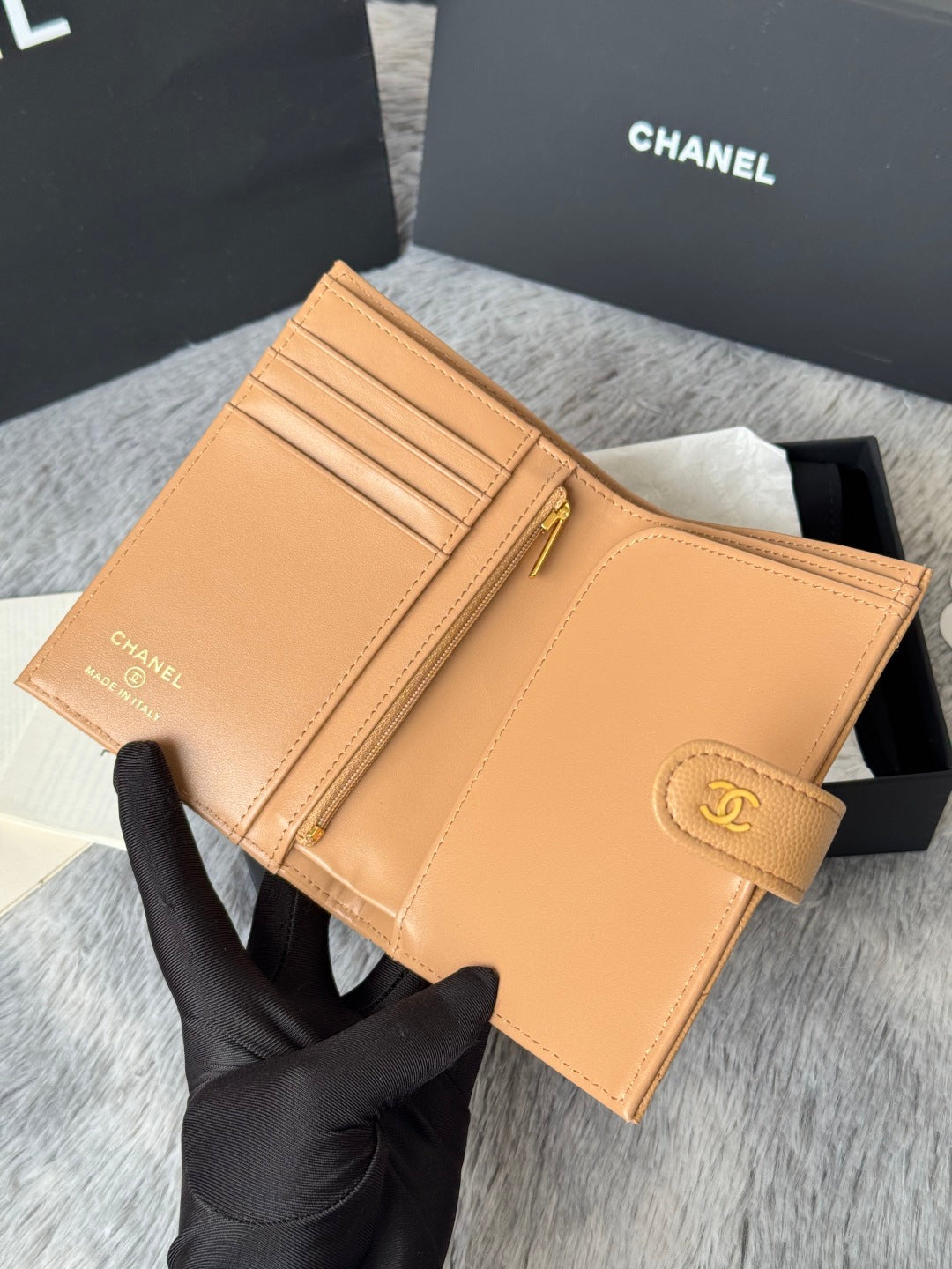 CHANEL 25S MULTI PURPOSE PASSPORT WALLET 15 IN GOLDEN CARAMEL CALFSKIN GOLD HARDWARE