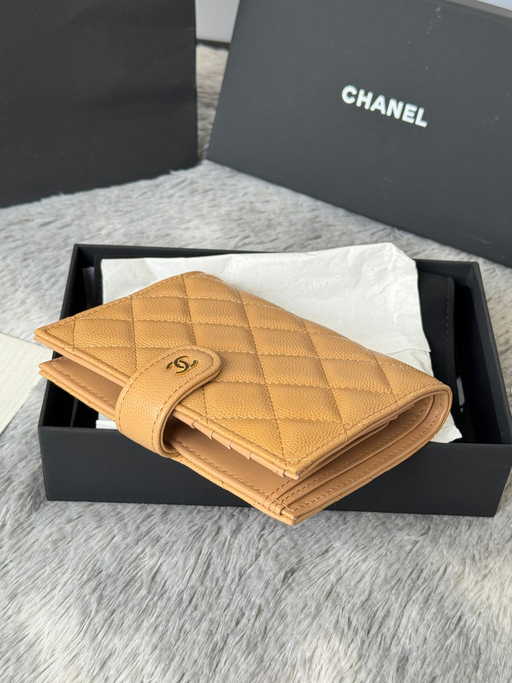CHANEL 25S MULTI PURPOSE PASSPORT WALLET 15 IN GOLDEN CARAMEL CALFSKIN GOLD HARDWARE