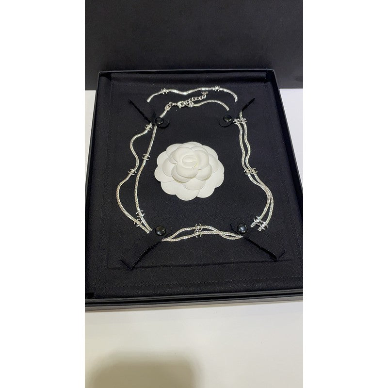 18K  Chanel 24B Flowers Long Necklace
