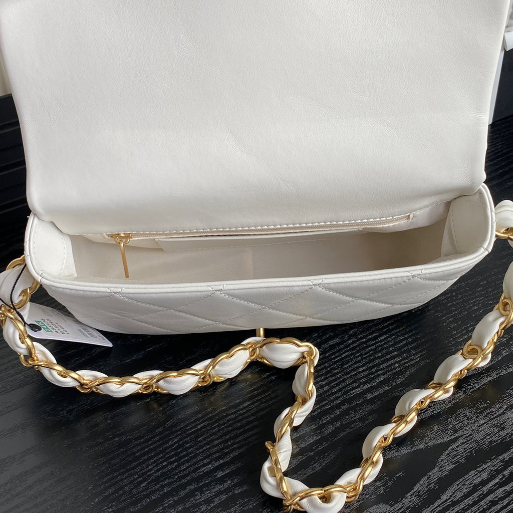 CHANEL MEDIUM FLAP BAG 26 IN WHITE CALFSKIN GOLD DOUBLE C THICK CHAIN