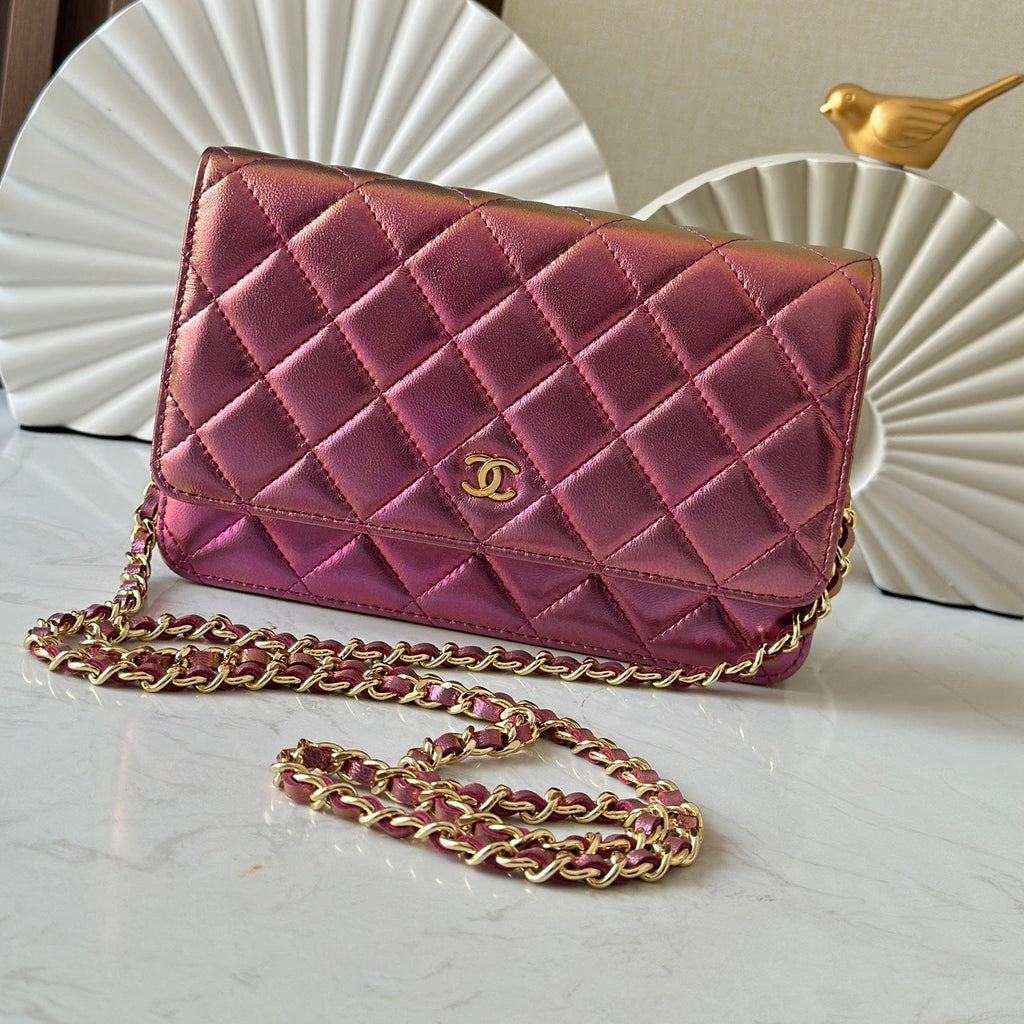 CHANEL 25S WALLET ON CHAIN 19 IN METALLIC PURPLE LAMBSKIN